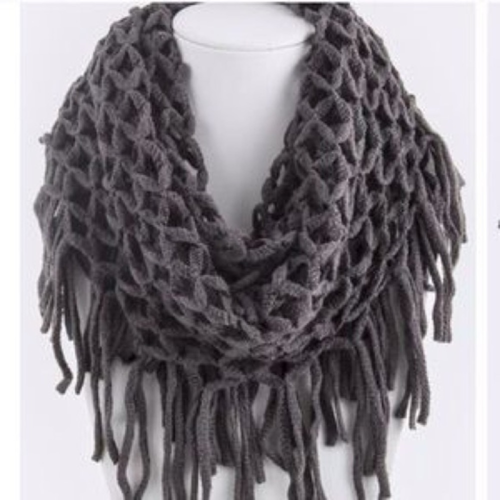 Gray infinity fringe scarf